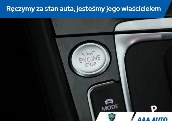 Volkswagen Golf cena 65000 przebieg: 47934, rok produkcji 2018 z Barwice małe 277